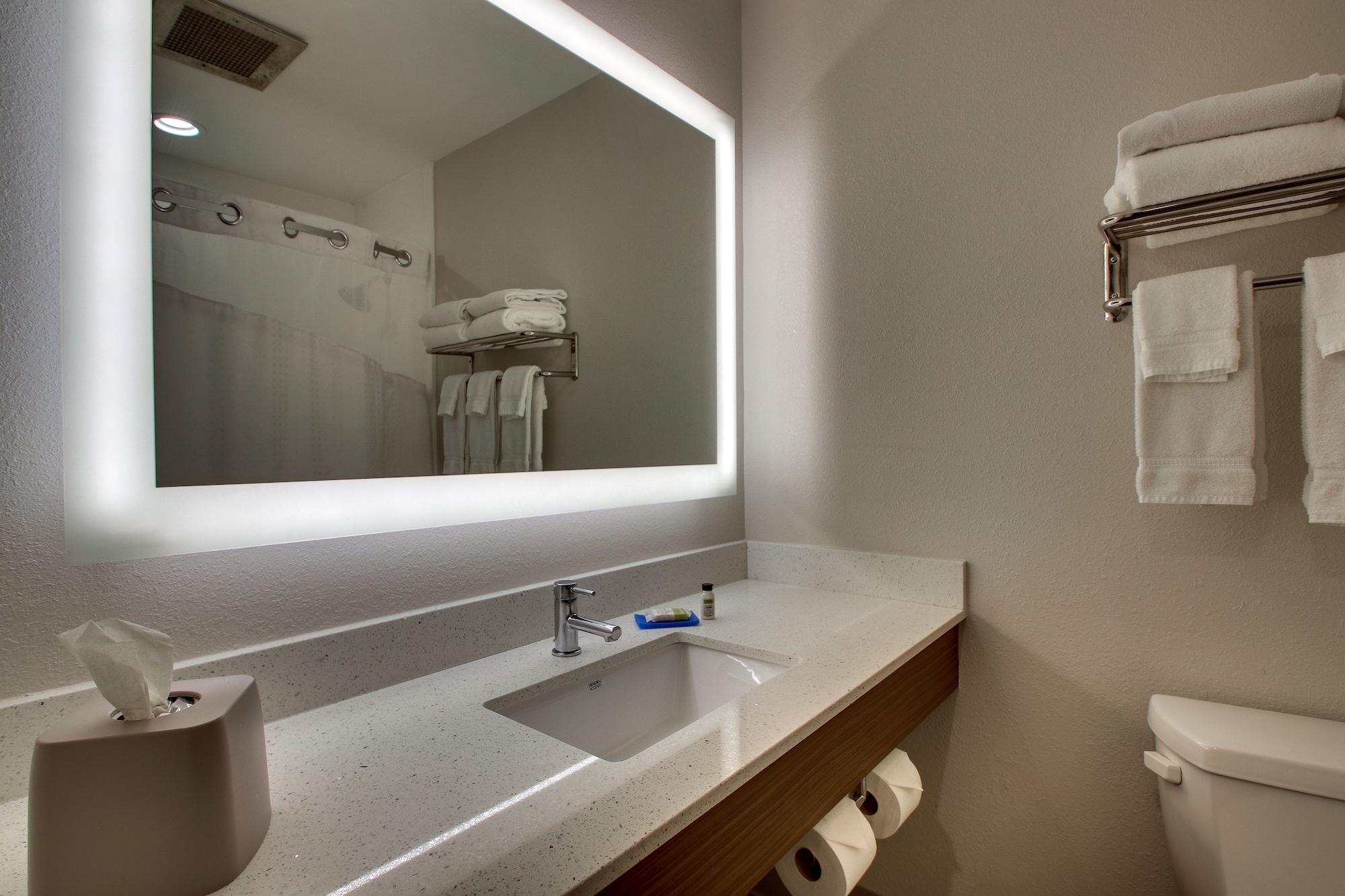 Holiday Inn Express Georgetown By Ihg Exteriör bild